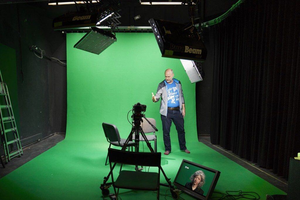 How to Add a Tour Guide to a Virtual Tours in Minutes with Panoee 3 Add a Tour Guide to a Virtual Tours