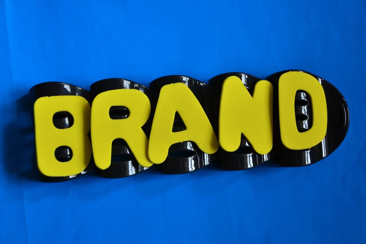 how to start a reselling business