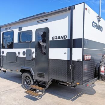 3871 Grand Nomad-3