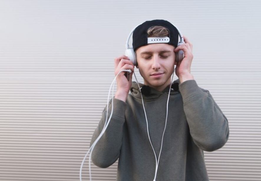 I Tested Headphones for 30 Days — Here’s the One That Never Let Me Down