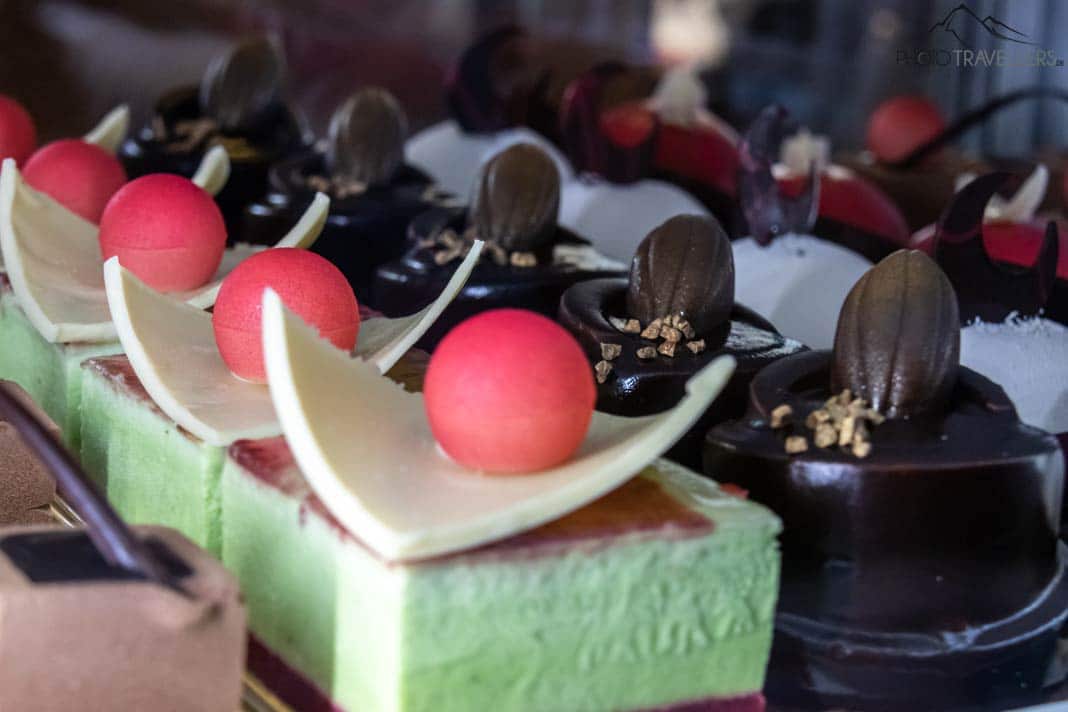 Kuchen im Café degli Specchi in Triest