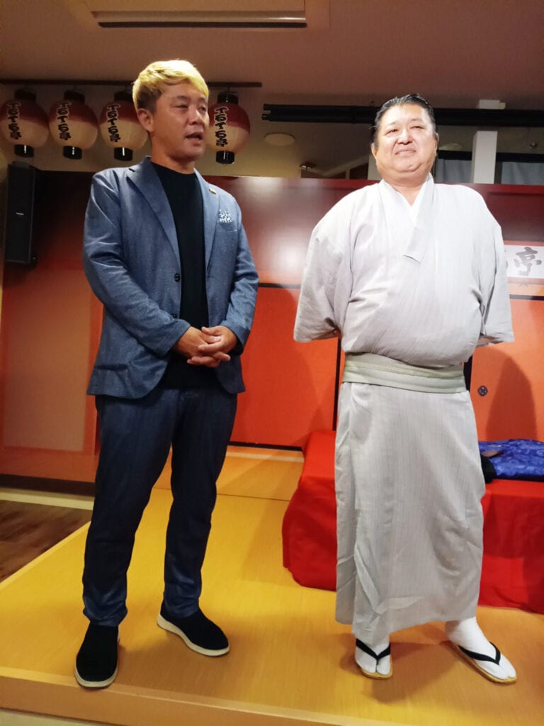 第154回ワンコイン寄席を開催!4月25日(土)てるてる亭で落語・漫才・マジック 4 三遊亭良楽とコンプレッサー ワンコイン寄席にて