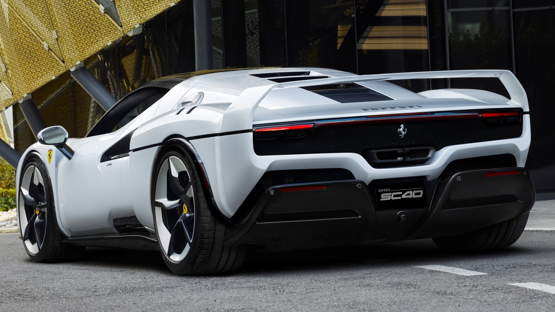 Ferrari SC40