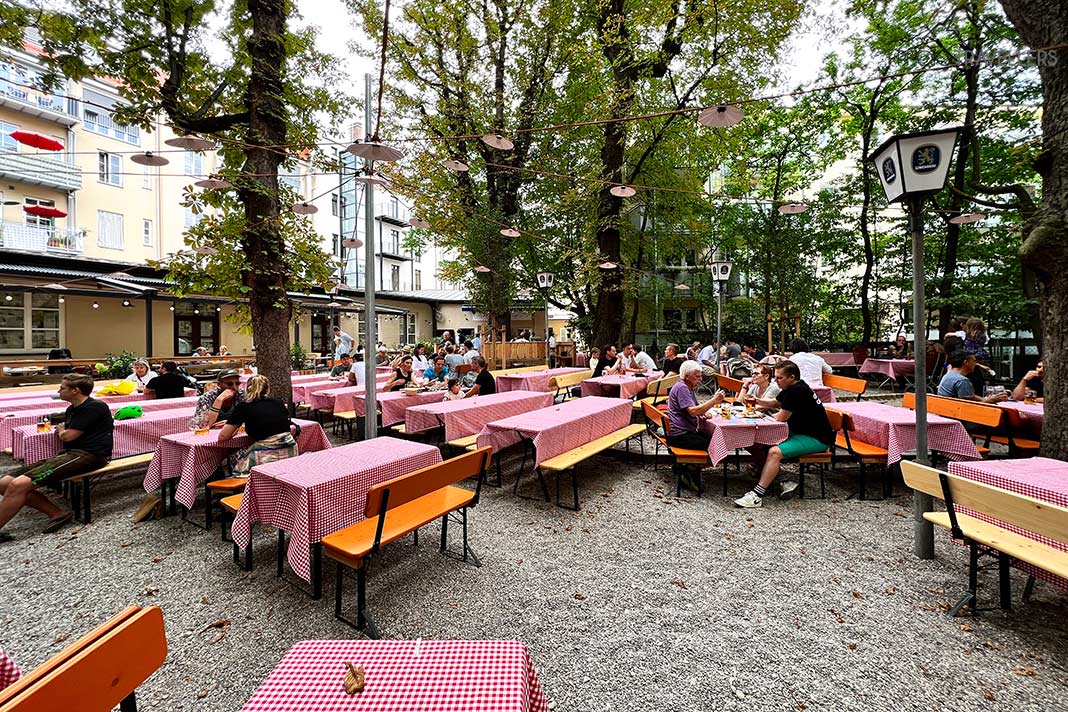 Der Max Emanuel Brauerei Biergarten