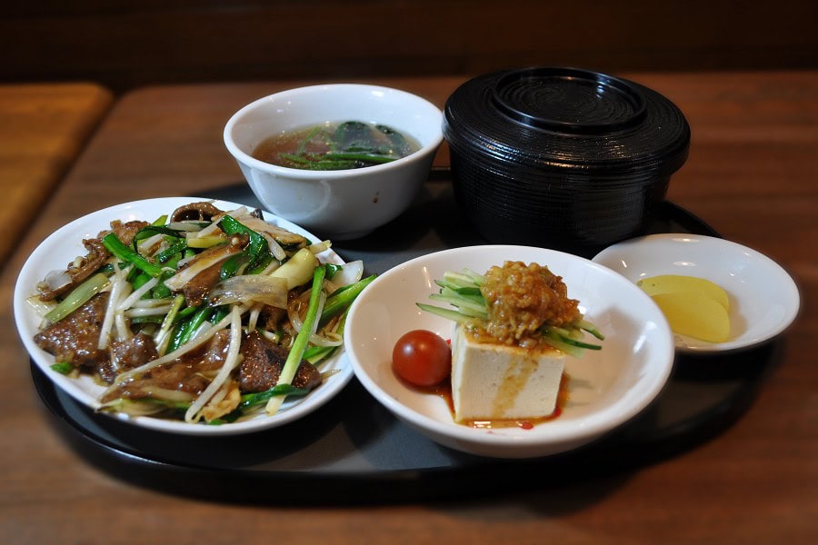 【中華レストラン とらの子】ニラレバーセット(ライス・スープ・冷奴付き)(税込1,460円) 【中華レストラン とらの子】ニラレバーセット(ライス・スープ・冷奴付き)(税込1,460円)