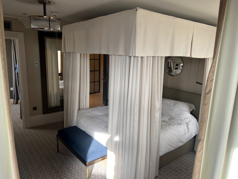 Elevated Elegance: A Suite Stay at Kimpton Fitzroy, London 5 kimpton fitzroy london 1 bed suite bed
