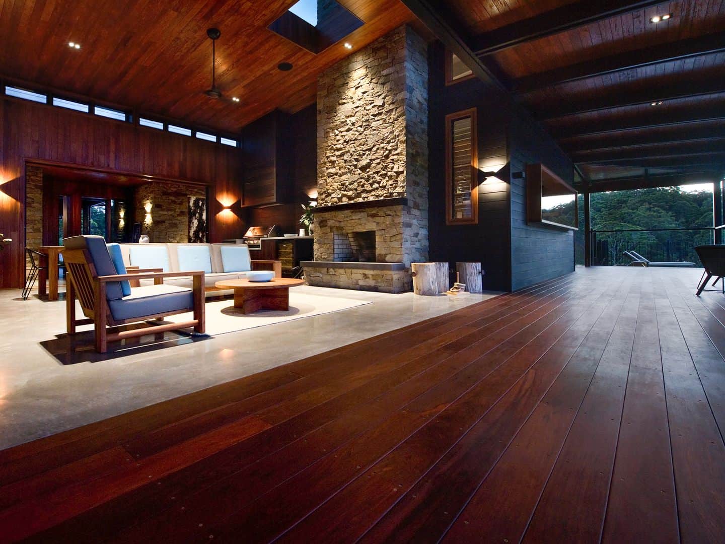 two roads maleny queensland hinterland hideaway