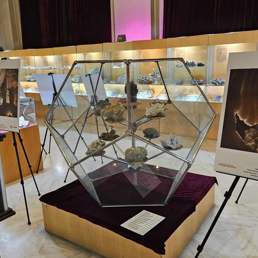 Muzeul Geologic Național - exponat