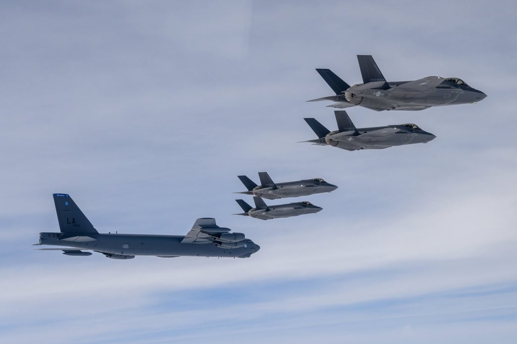 South Korean and U.S. Air Forces stage air drills, involving at least one B-52H strategic bomber, over the Korean Peninsula, on April 14, 2023, in this photo released by the defense ministry here. (PHOTO NOT FOR SALE) (Yonhap)