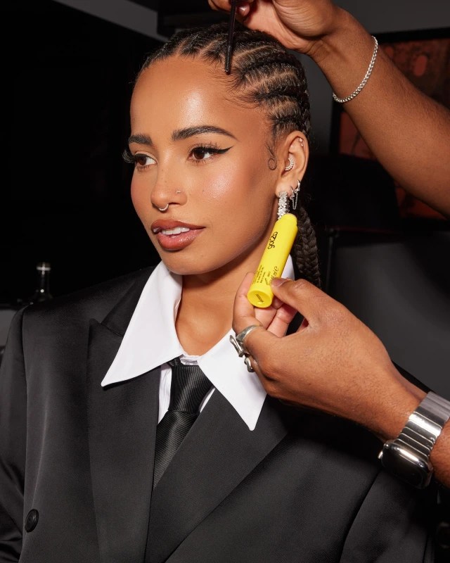Amber Rose Gill reveals her favourite got2b products at the MOBOS Amber Rose Gill reveals her favourite got2b products at the MOBOS - Best Spa and Salon Abuja