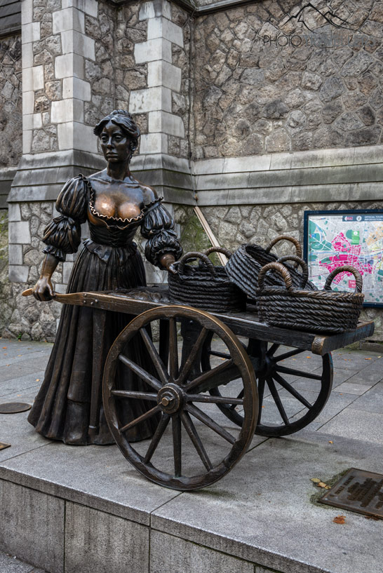 Die Molly Malone Statue
