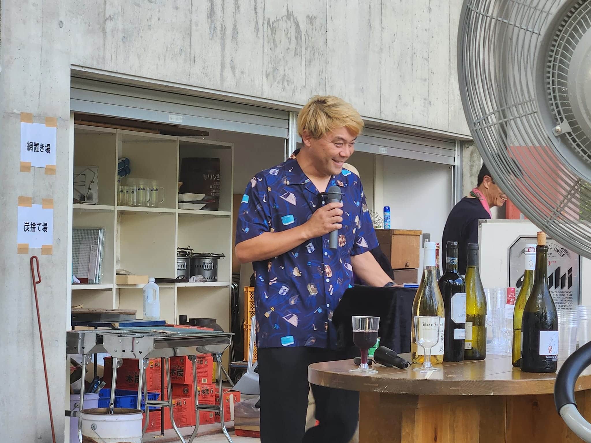 某銀行様の企画に出演☆大胆なミスディレクションを使うマジック 2 大胆なミスディレクションを使うマジック