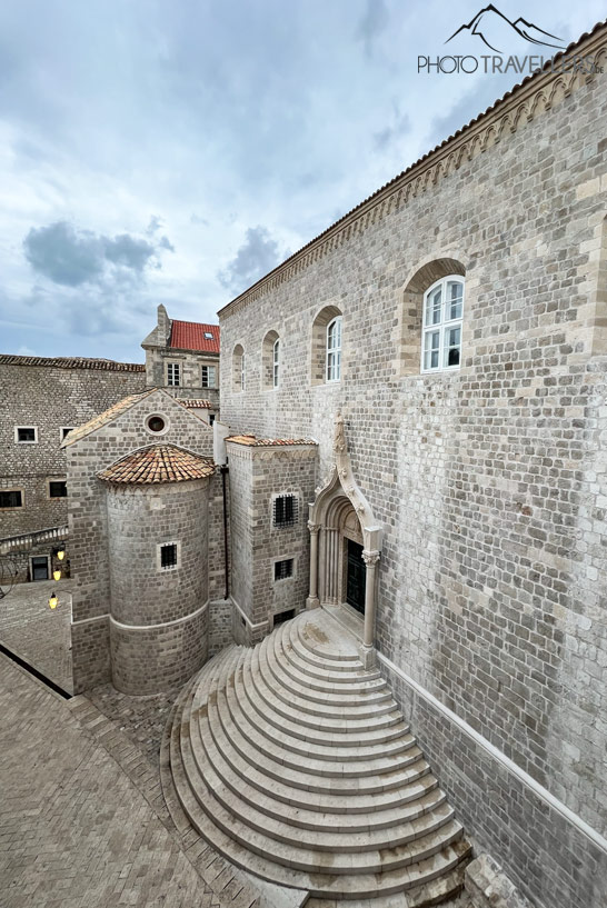 Das Franziskanerkloster mit der St. Dominik Straße in Dubrovnik
