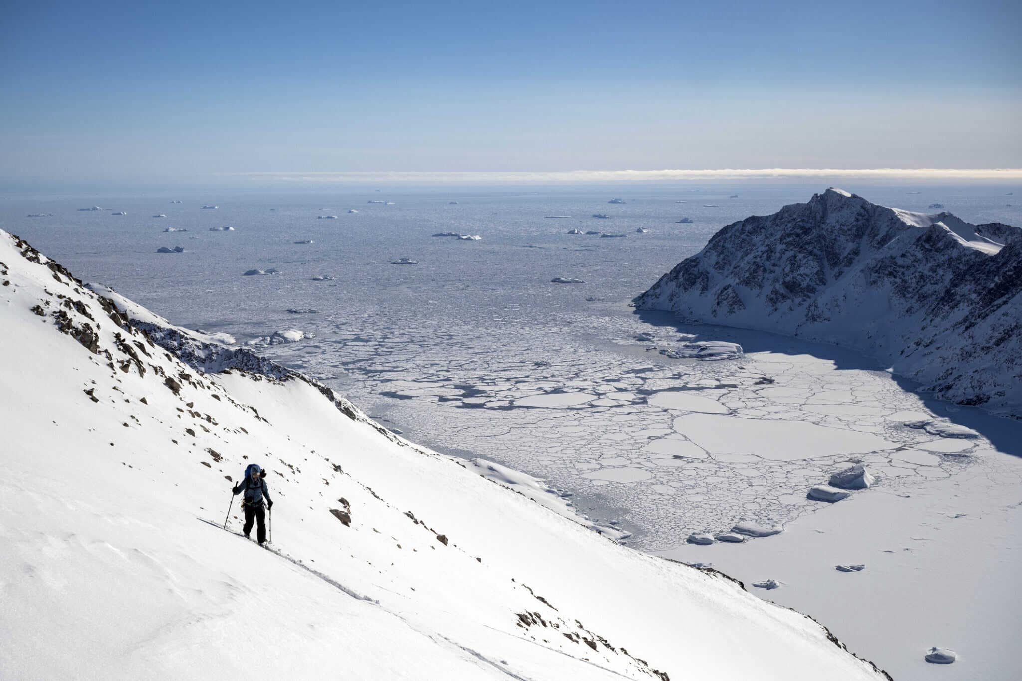 Skitouren in Kulusuk, Grönland. Die abgelegensten Skigebiete der Welt. Winterabenteuer in Grönland.